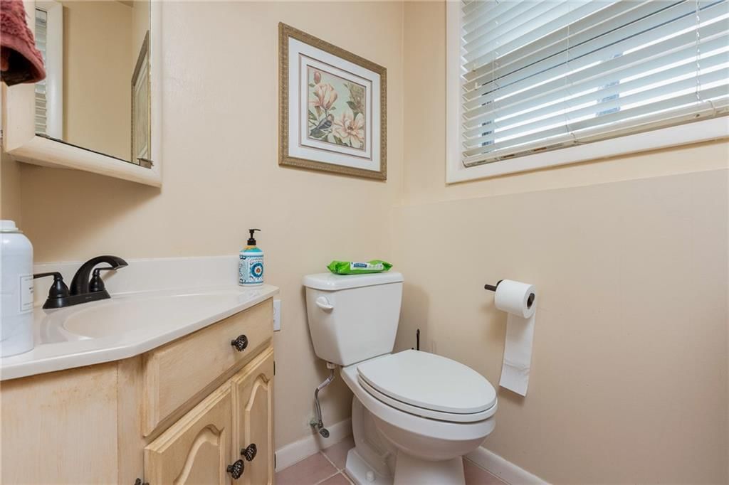 6404 N Walrond Avenue — photo 20