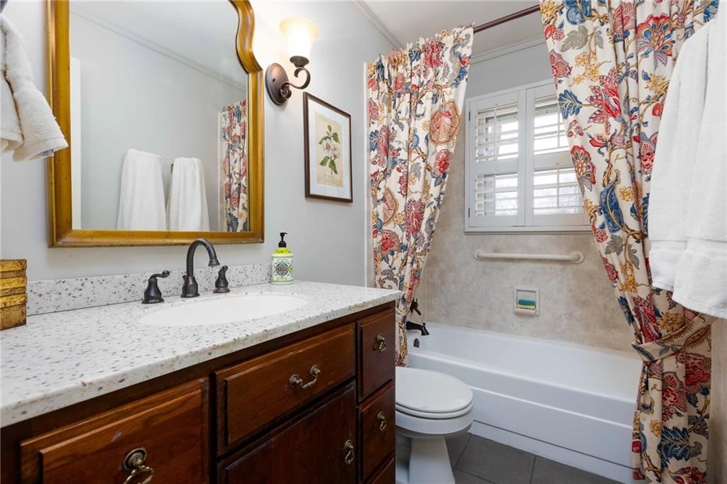 6404 N Walrond Avenue — photo 25