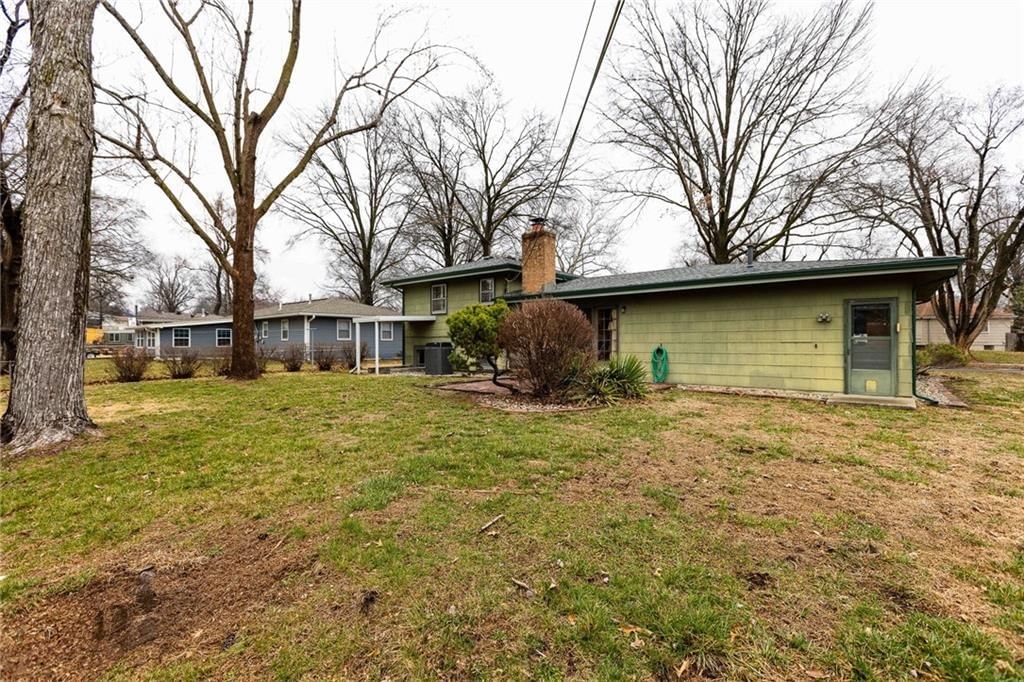 6404 N Walrond Avenue — photo 28