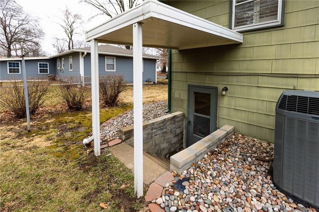 6404 N Walrond Avenue — photo 32