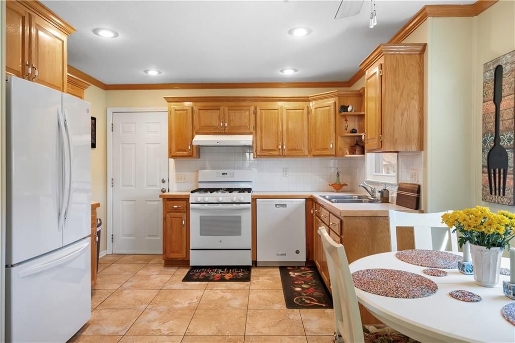 5400 Linden Street — photo 7