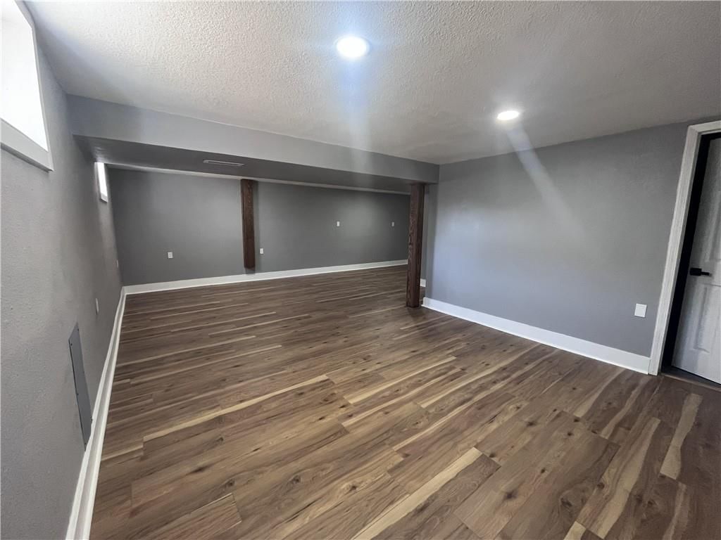 321 E Mason Street — photo 20