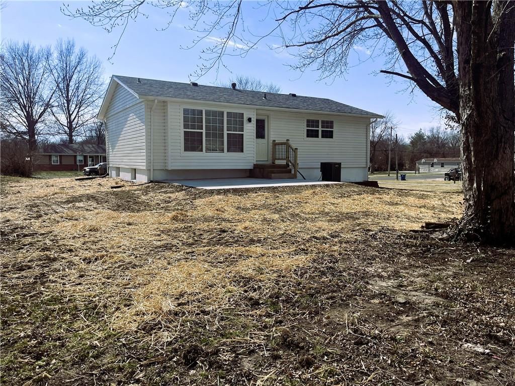 321 E Mason Street — photo 27