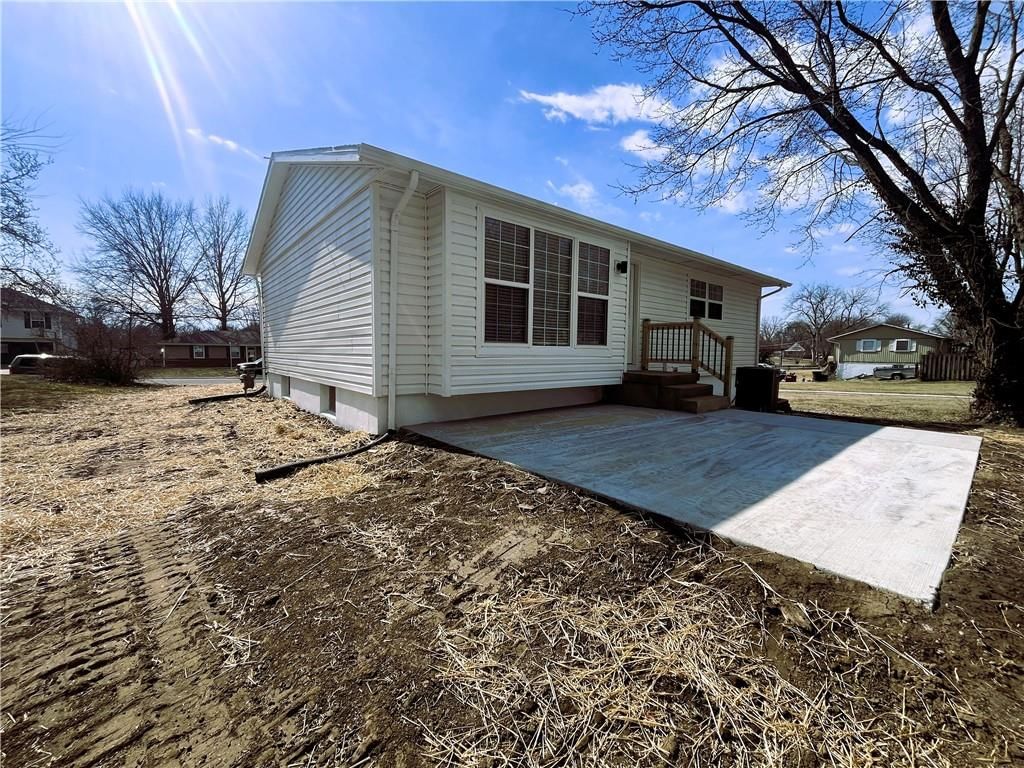 321 E Mason Street — photo 29