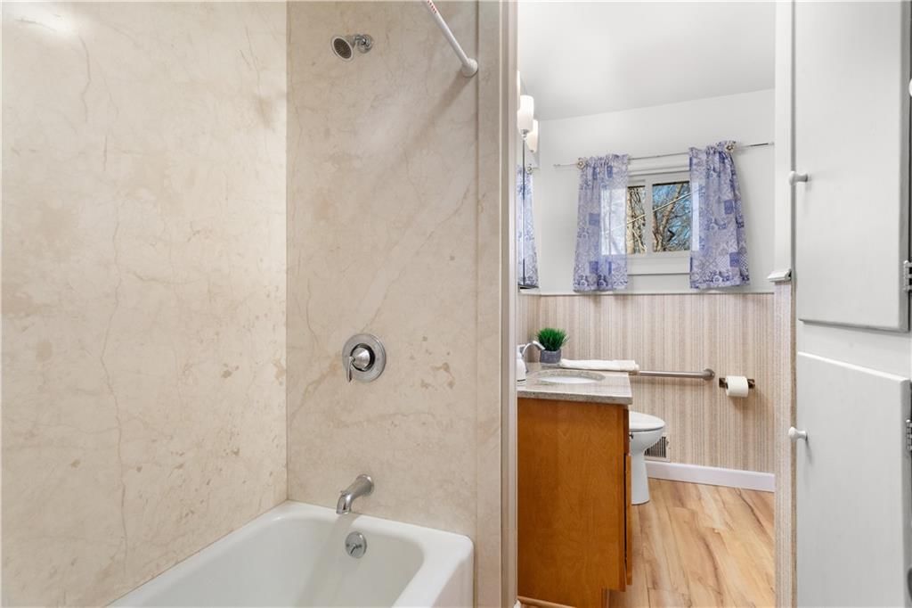 8800 Kentucky Avenue — photo 22
