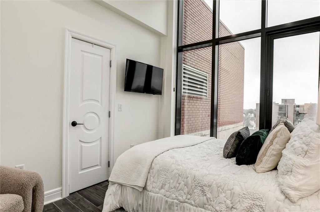 2940 Baltimore Avenue — photo 5