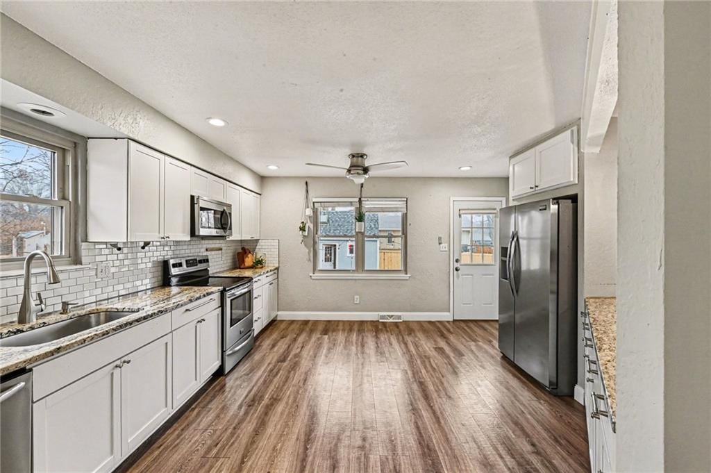 12513 Monroe Avenue — photo 8