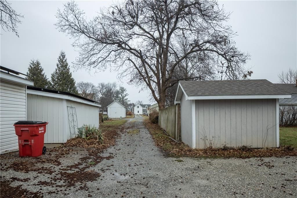 202 N Zeysing Road — photo 38