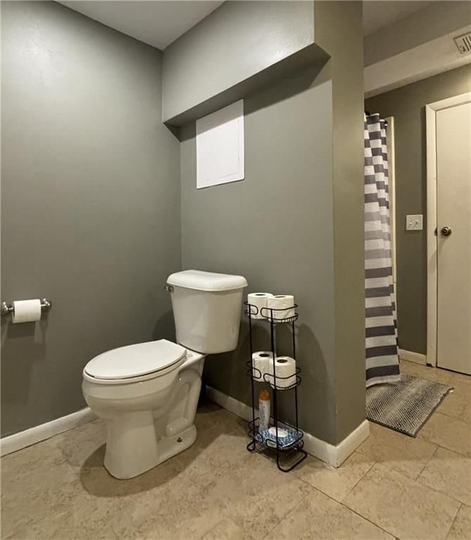 716 W Hurt Street — photo 18