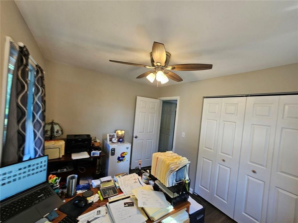 716 W Hurt Street — photo 27