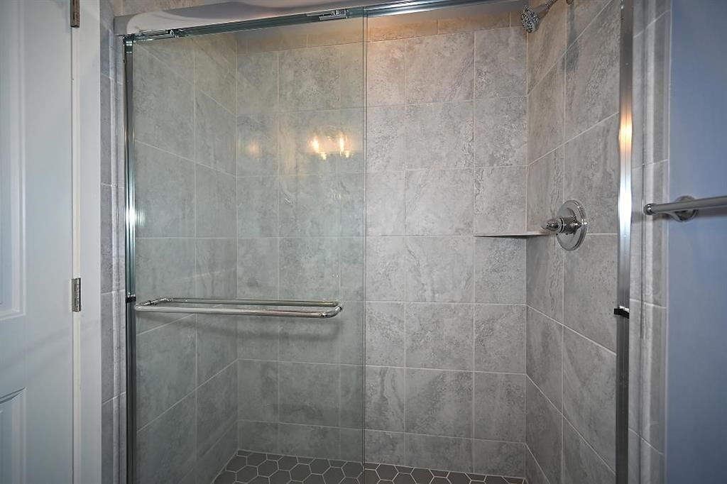 107 JOHNSON Circle — photo 25