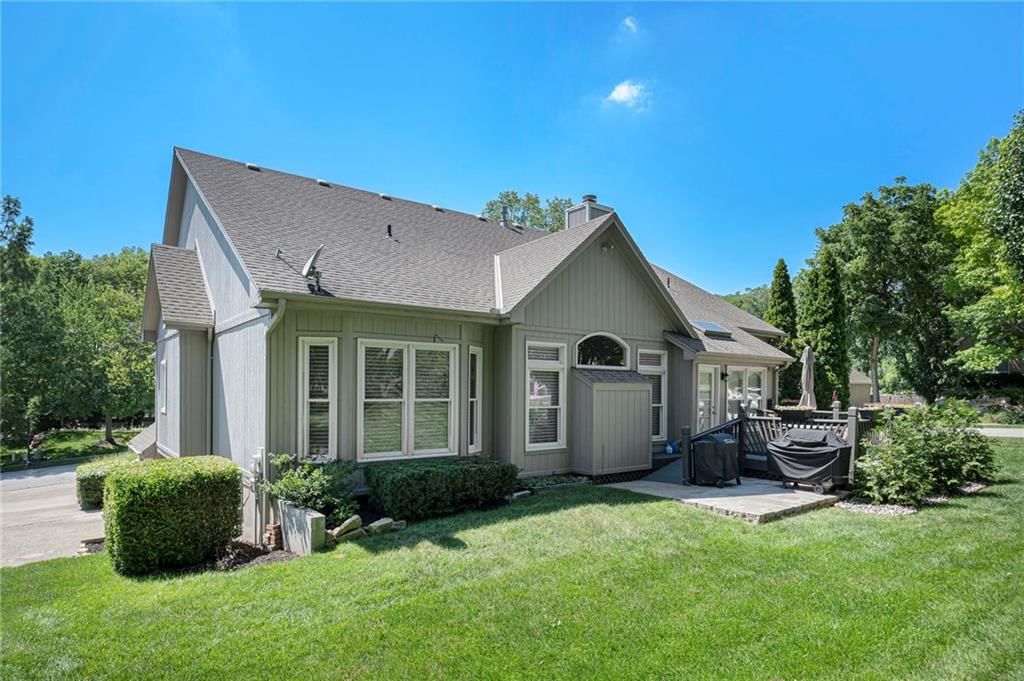 6735 NW Monticello Terrace — photo 35