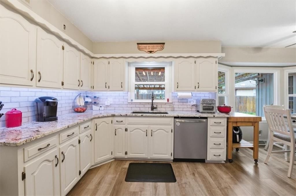 600 W Buena Vista Drive — photo 15