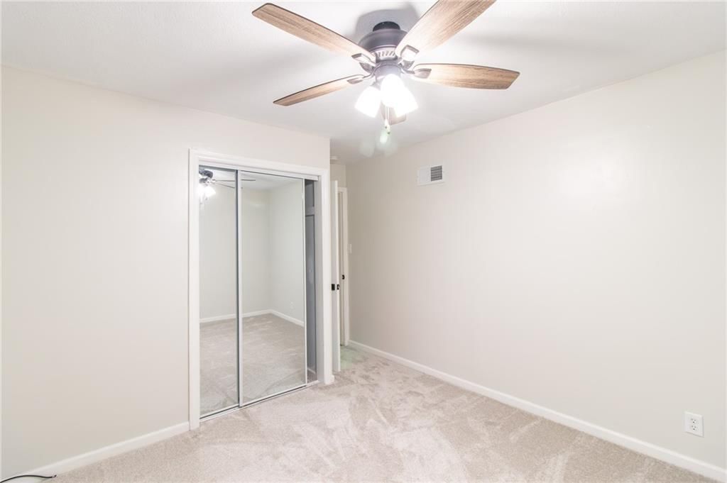 203 S Halsey Avenue — photo 14
