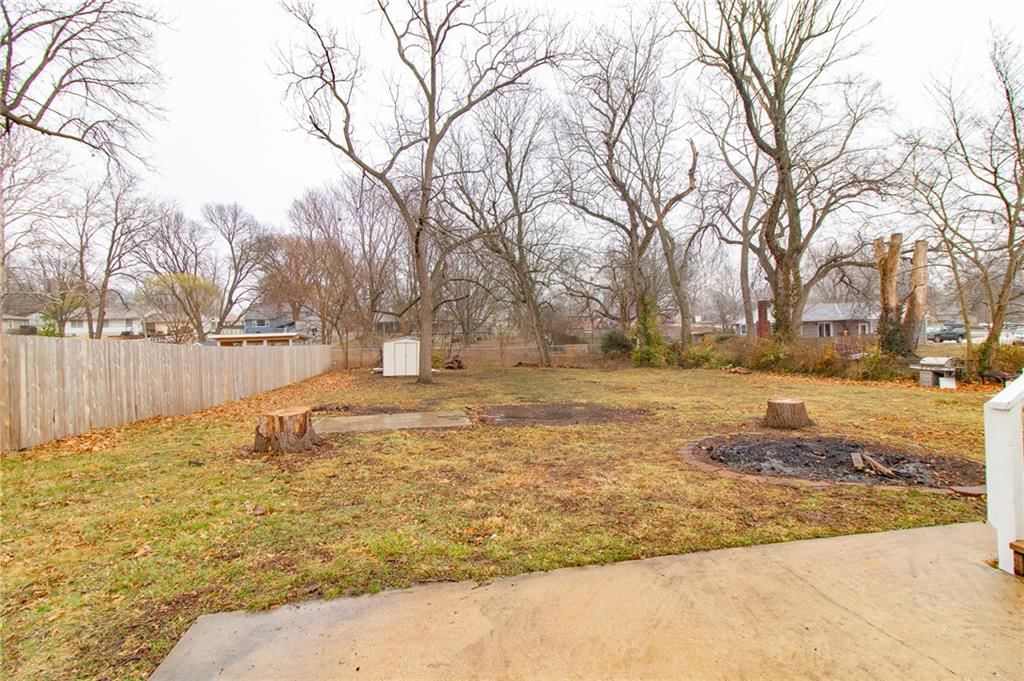 203 S Halsey Avenue — photo 19