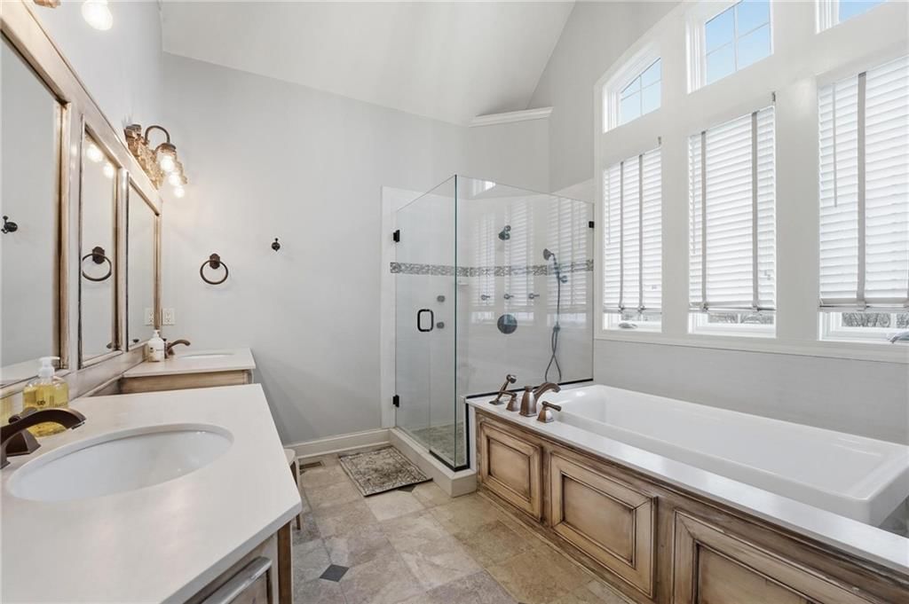 7060 N National Drive — photo 31