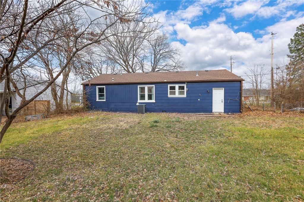 5205 Longview Road — photo 27