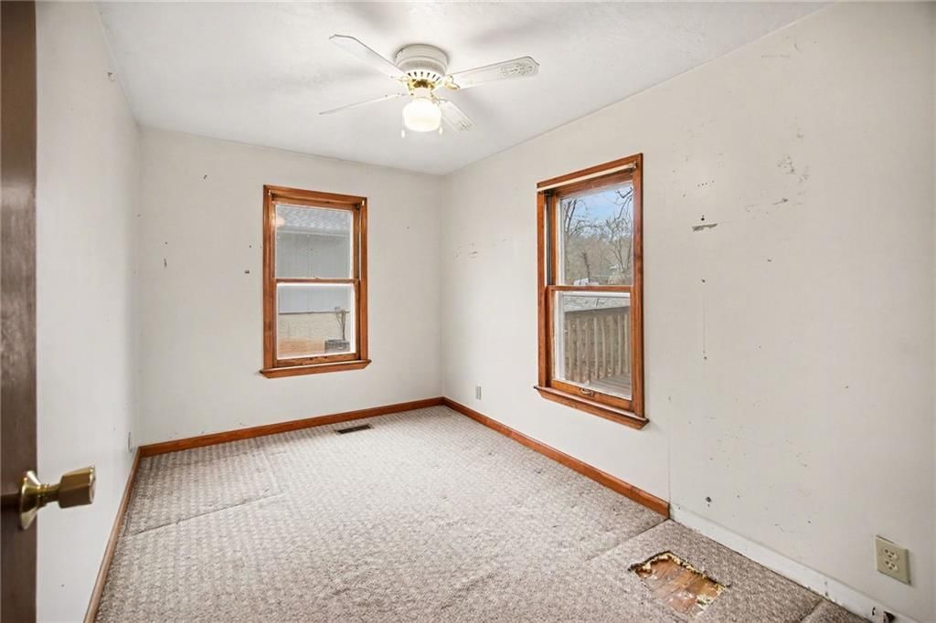 300 Winner Avenue — photo 9