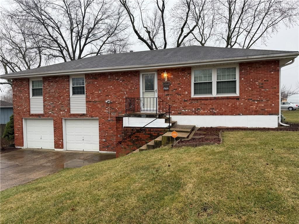 16901 E 31* Street S, Independence, MO