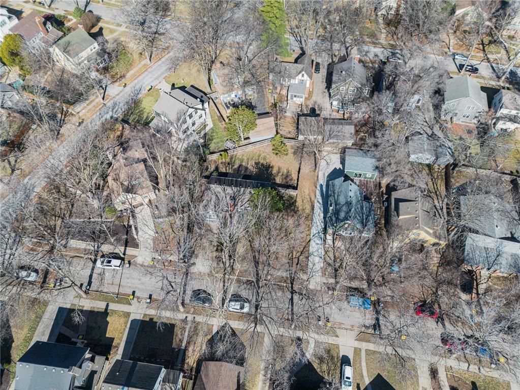 210 E Winthrope Road — photo 28