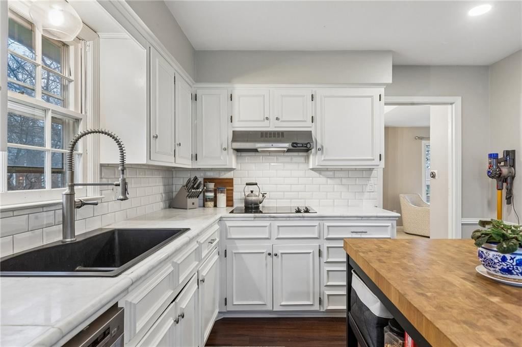 10242 Reeder Street — photo 17