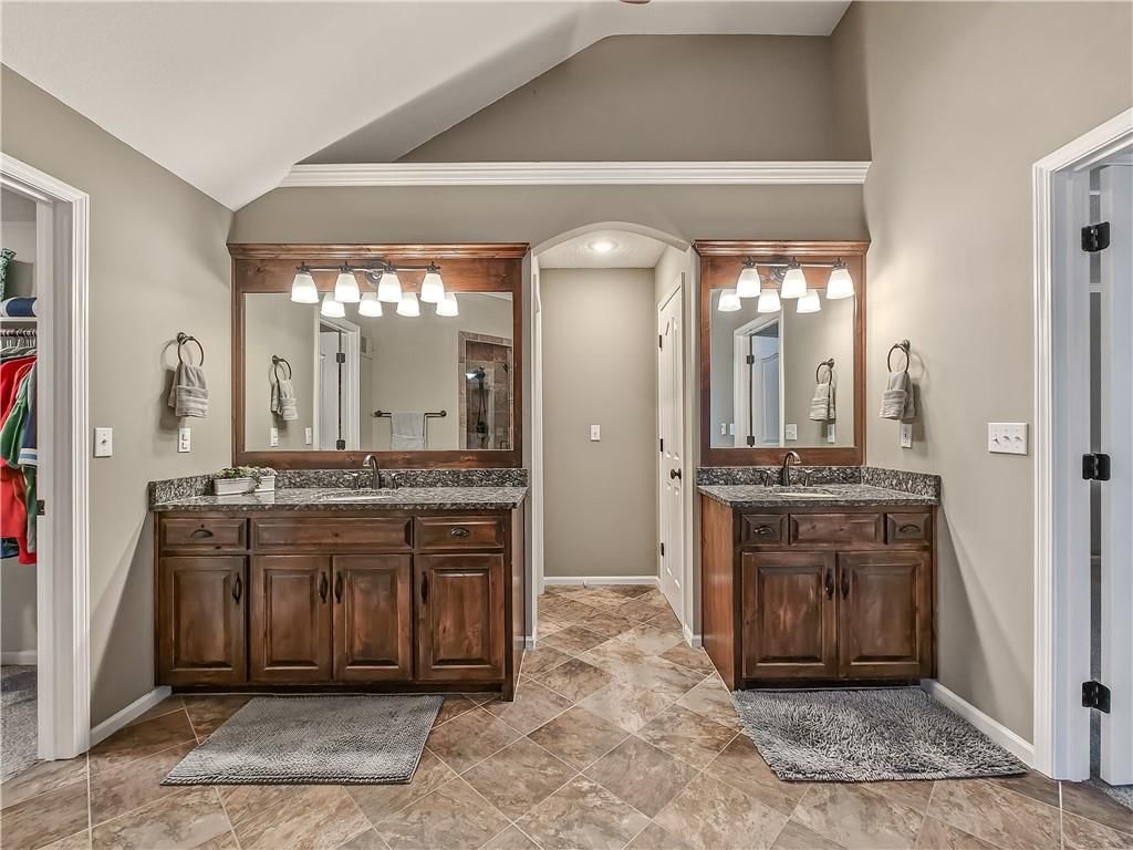 6503 W 150th Street — photo 17