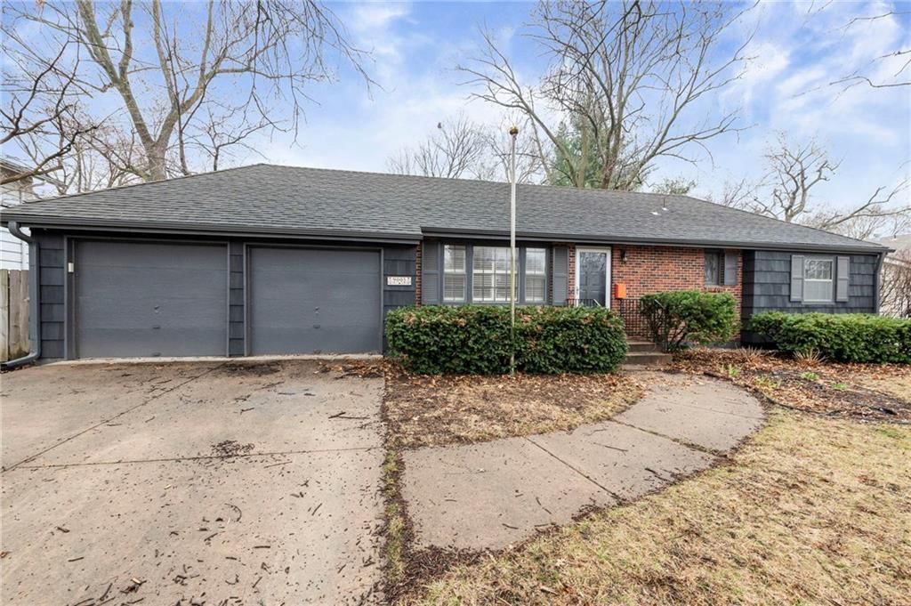 9005 Grandview Drive — photo 2