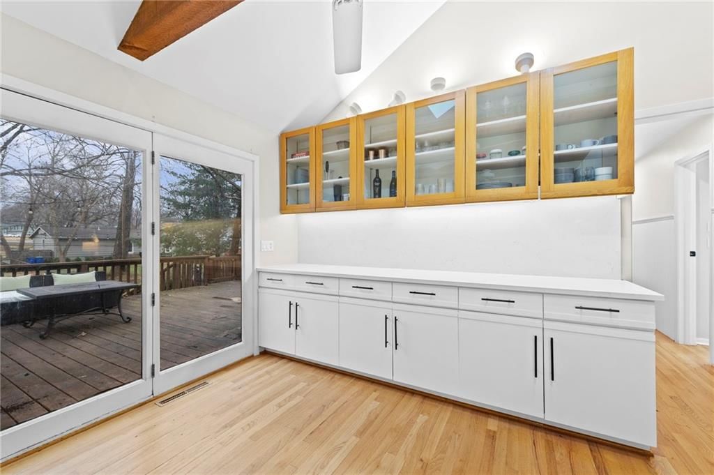 9005 Grandview Drive — photo 11