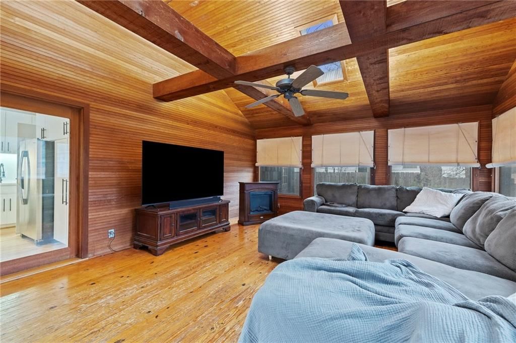 9005 Grandview Drive — photo 24