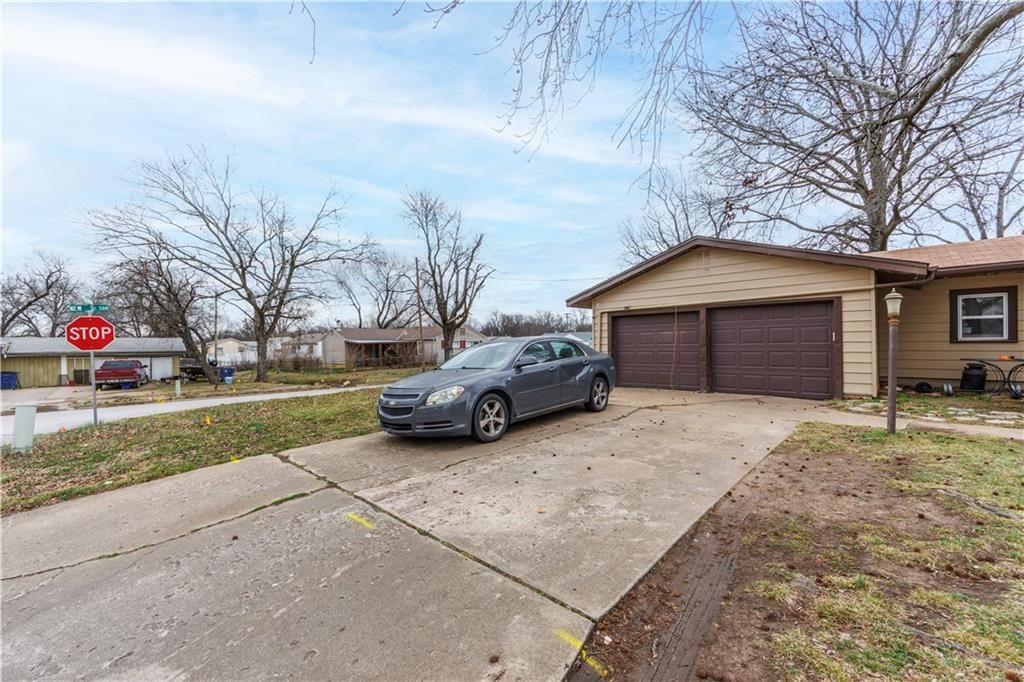 111 Northpark Boulevard — photo 20