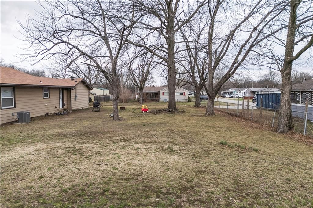 111 Northpark Boulevard — photo 23