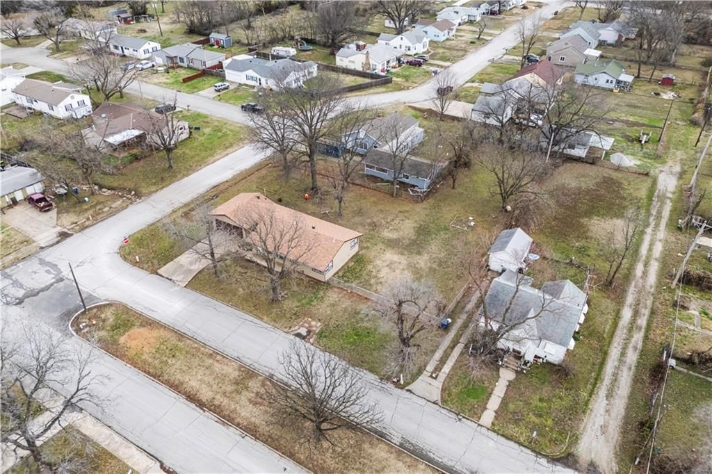 111 Northpark Boulevard — photo 25