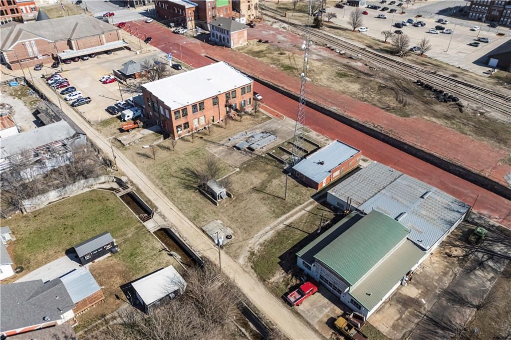 117 S Grant Avenue — photo 24