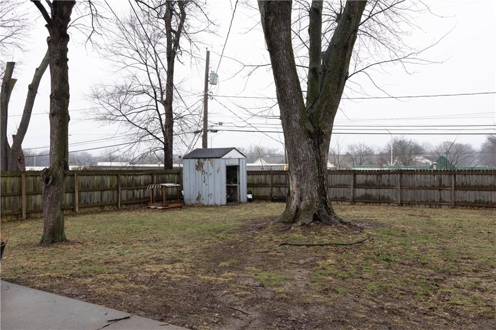 7708 W 63 Terrace — photo 23