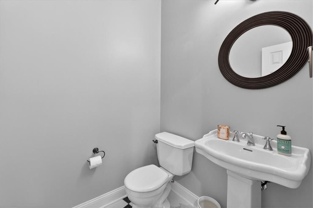 14900 Hayes Street — photo 15