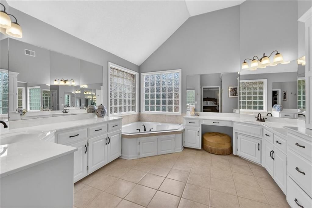 14900 Hayes Street — photo 24