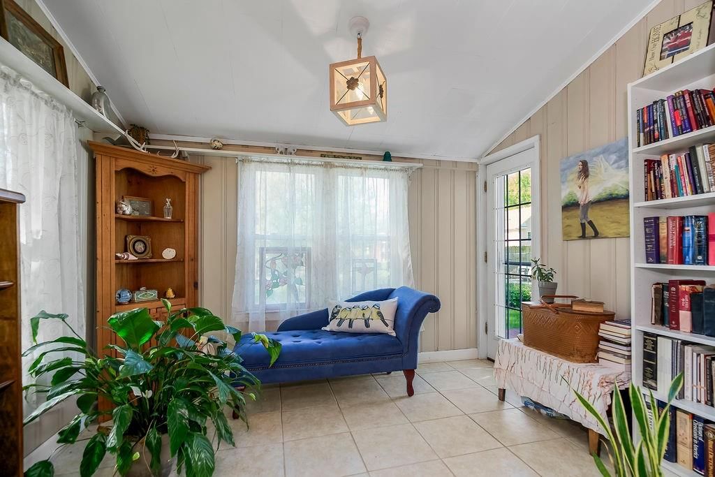 3921 Sunrise Drive — photo 9