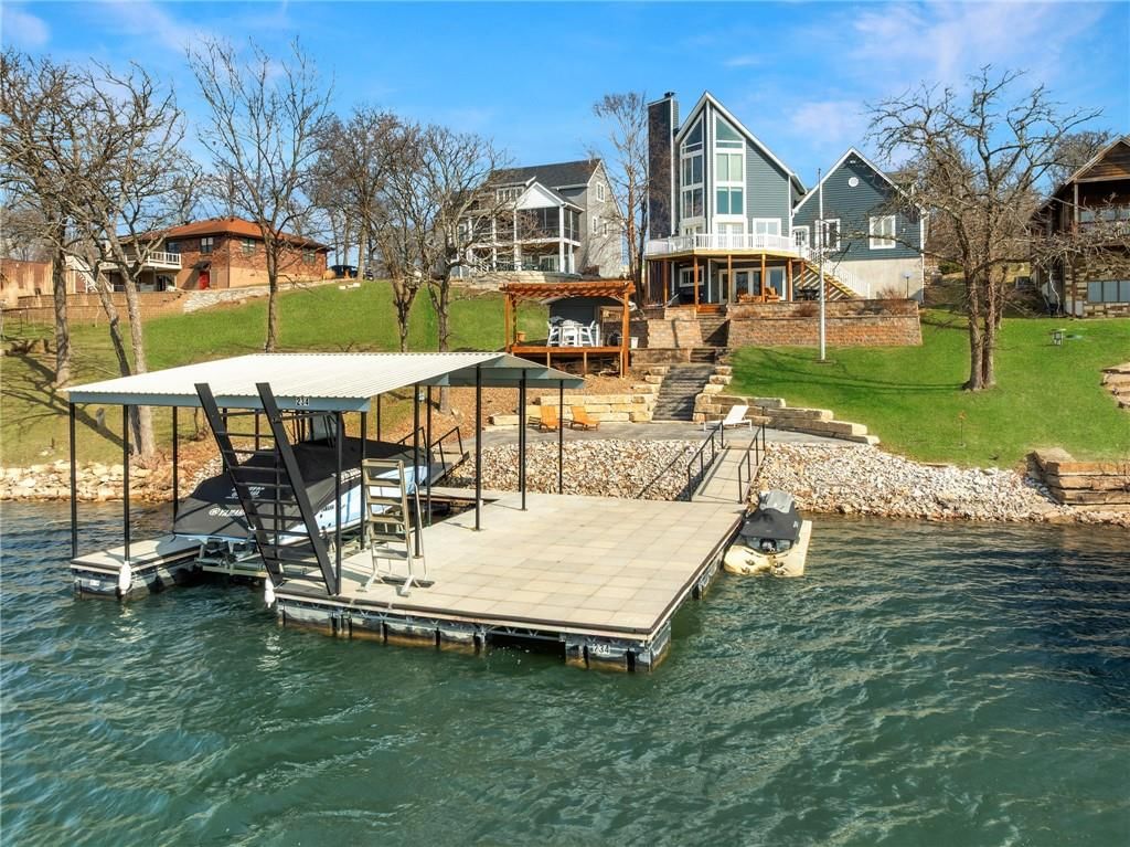 606 Lake Viking Terrace — photo 8