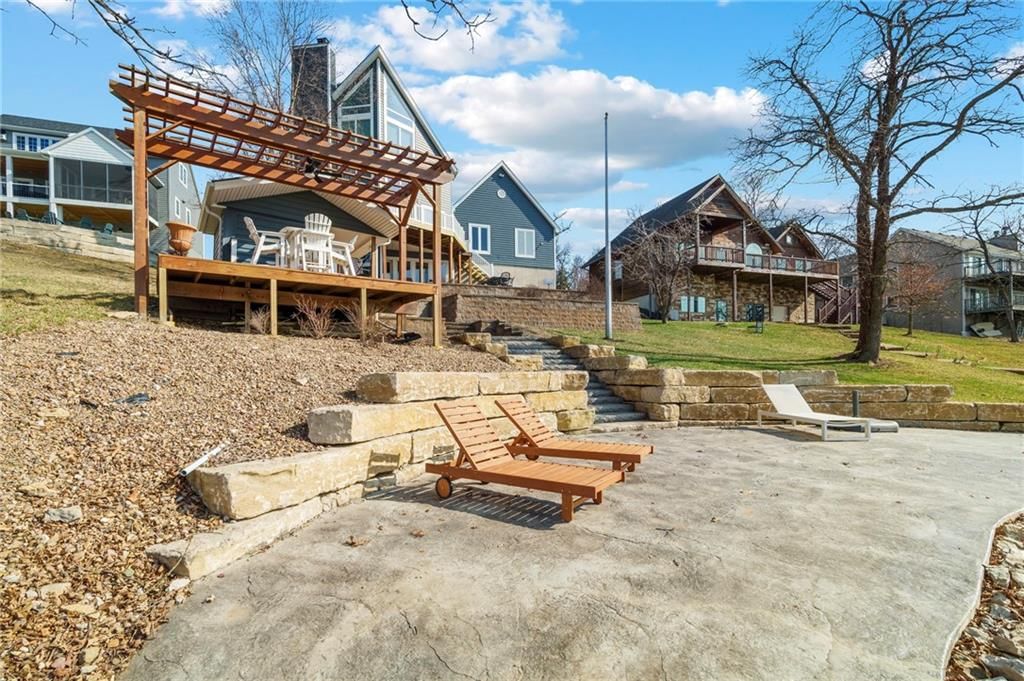 606 Lake Viking Terrace — photo 9