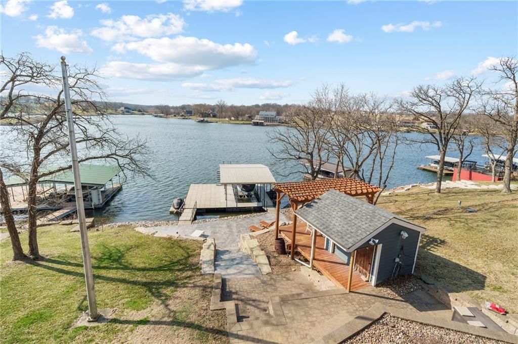 606 Lake Viking Terrace — photo 10
