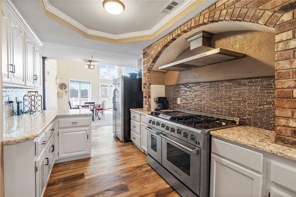 606 Lake Viking Terrace — photo 29