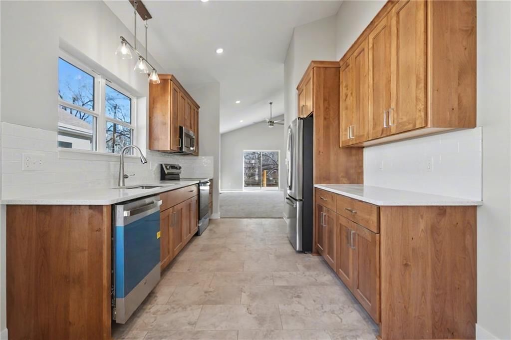 1232 Walnut Street — photo 8