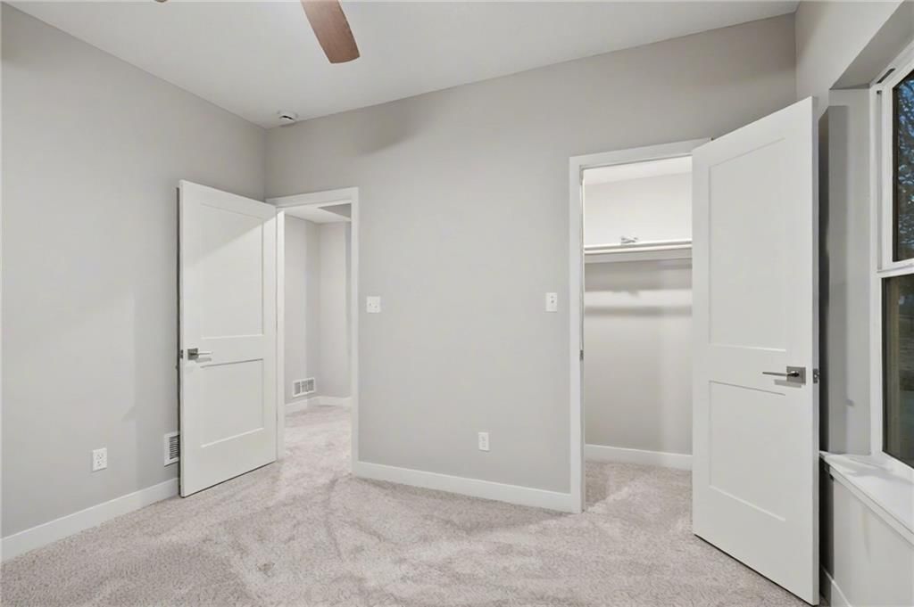 1232 Walnut Street — photo 15