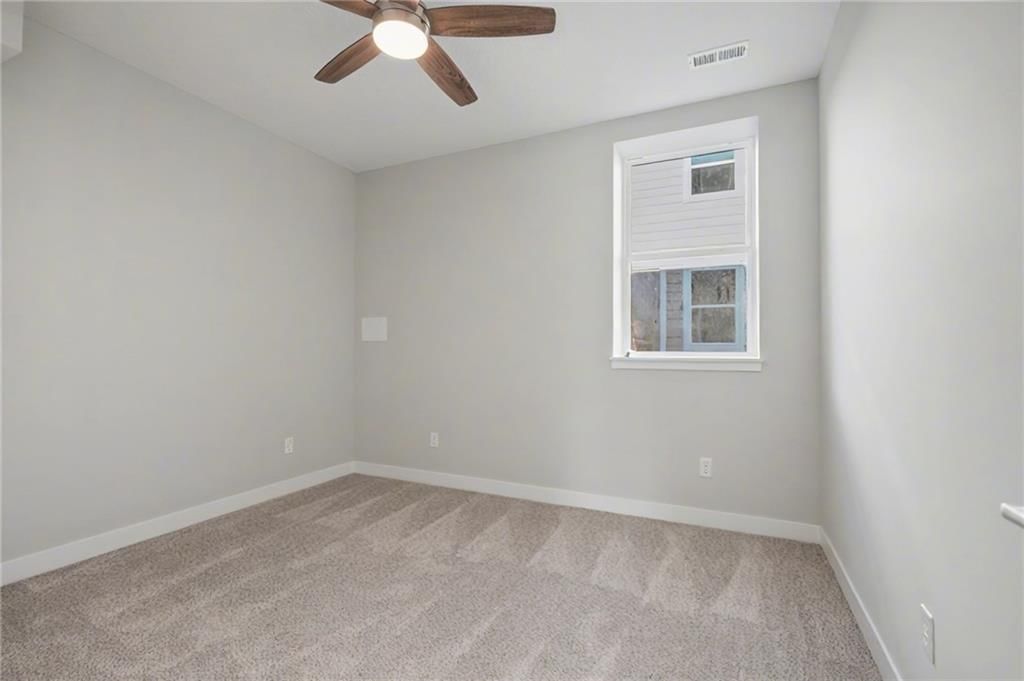 1232 Walnut Street — photo 26