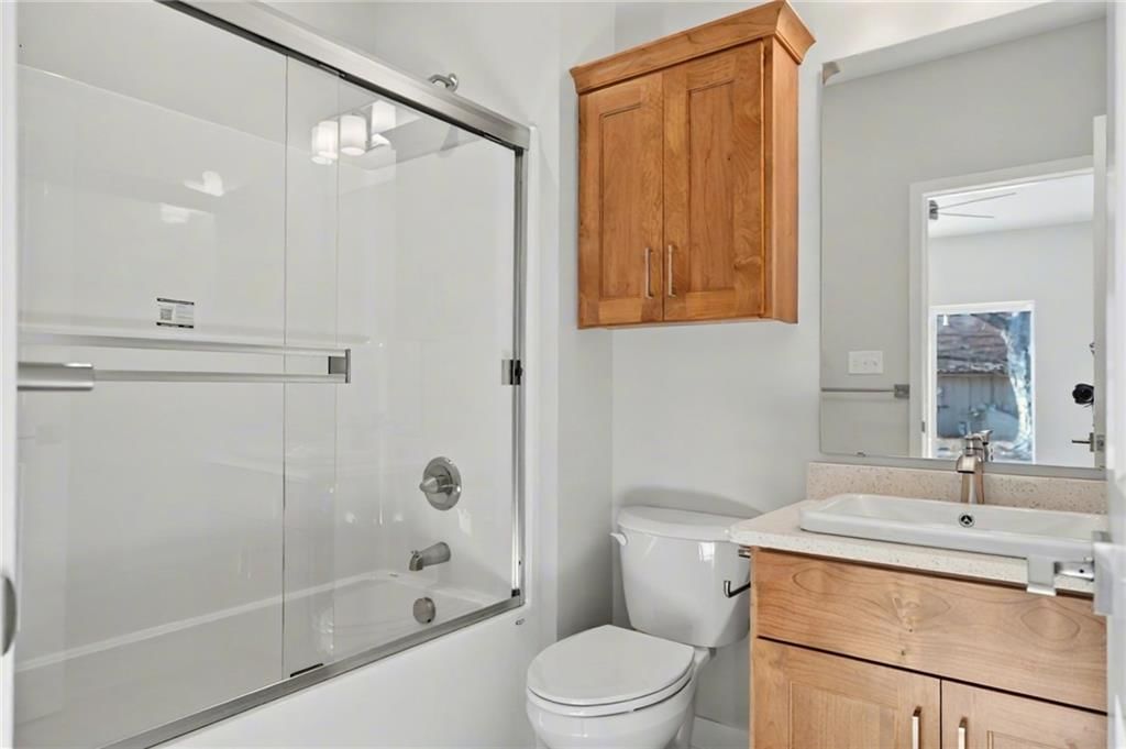 1232 Walnut Street — photo 31