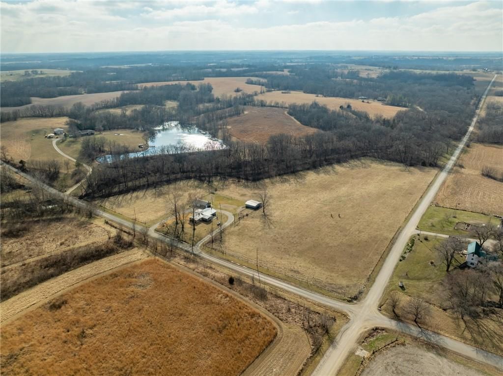 4931 NW Caldwell Road — photo 39
