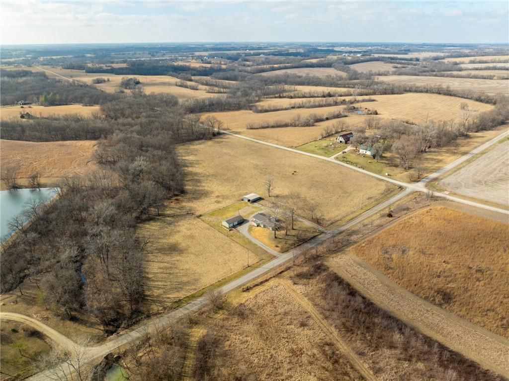4931 NW Caldwell Road — photo 43