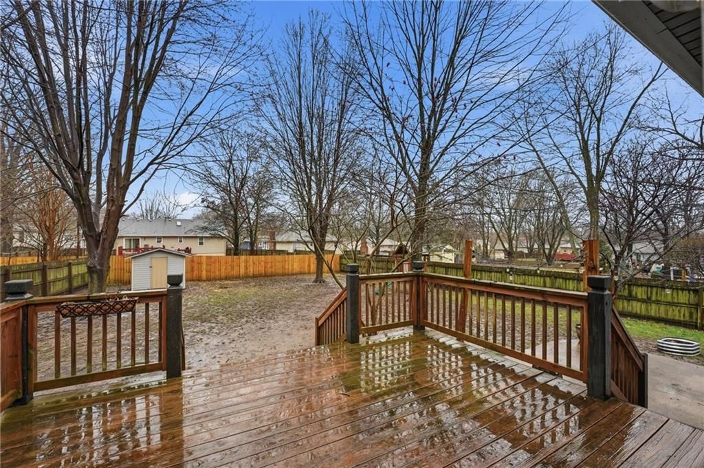 613 Philip Street — photo 31