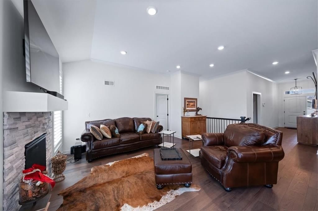10715 N Fisk Avenue — photo 7