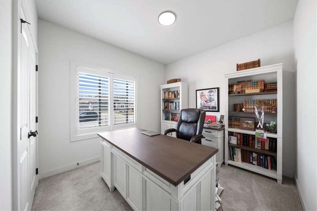10715 N Fisk Avenue — photo 8